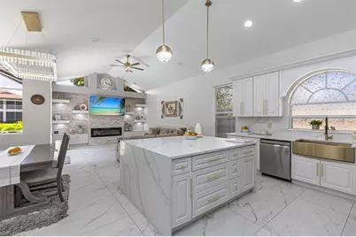 12030 Fairway Isles Dr, Fort Myers, FL 33913 - Photo 7