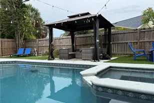 15009 Cloverdale Dr, Fort Myers, FL 33919 - Photo 3