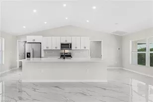 1723 NE 1st Ave, Cape Coral, FL 33909 - Photo 7