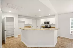 1036 Belmont St E, Lehigh Acres, FL 33974 - Photo 9