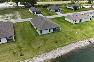 815 Gen D Macarthur Ave, Labelle, FL 33935 - Photo 5
