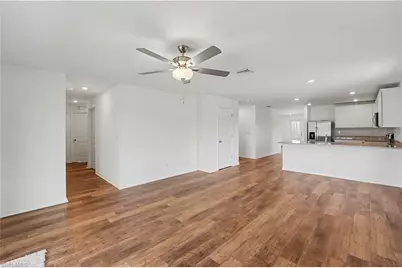 815 Gen D Macarthur Ave, Labelle, FL 33935 - Photo 15