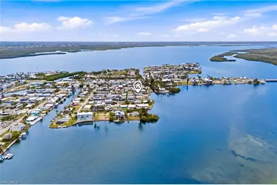 2669 Coco Plum Dr, Matlacha, FL 33993 - Photo 3