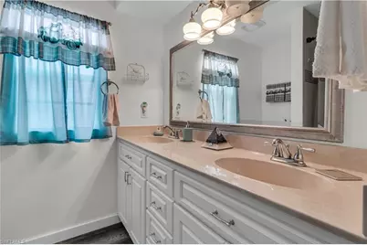 1385 Pine Ave, North Fort Myers, FL 33917 - Photo 17