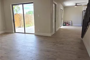 1608 Park Meadows Dr, Fort Myers, FL 33907 - Photo 9
