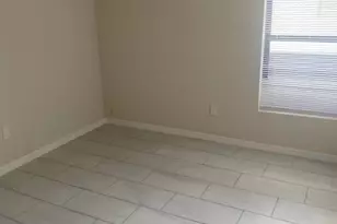 610 SE 13th St, Cape Coral, FL 33990 - Photo 7