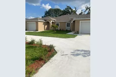 610 SE 13th St, Cape Coral, FL 33990 - Photo 1