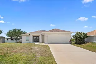 202 NW 25th Pl, Cape Coral, FL 33993 - Photo 1