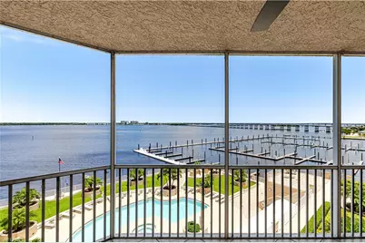 2090 W First St #E705, Fort Myers, FL 33901 - Photo 3