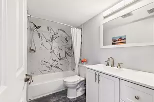 300 Valley Stream Dr, Naples, FL 34113 - Photo 15