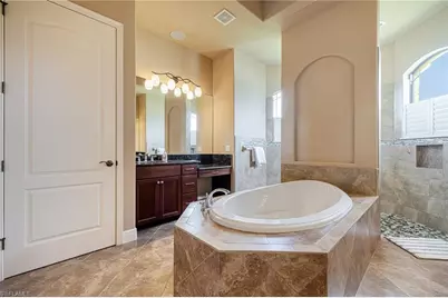2832 SW 26th Ave, Cape Coral, FL 33914 - Photo 21