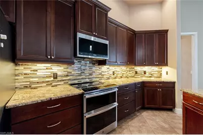 2832 SW 26th Ave, Cape Coral, FL 33914 - Photo 13