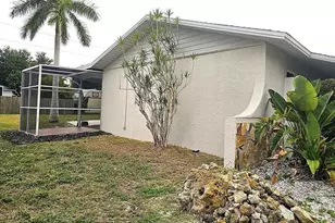 124 SE 31st St, Cape Coral, FL 33904 - Photo 27