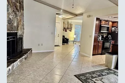 124 SE 31st St, Cape Coral, FL 33904 - Photo 9