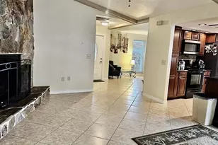 124 SE 31st St, Cape Coral, FL 33904 - Photo 9