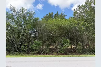 858 Woodland Blvd, Clewiston, FL 33440 - Photo 3