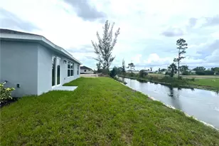 3924 NE 17th Ave, Cape Coral, FL 33909 - Photo 43