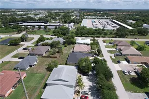 524 NE 24th Pl, Cape Coral, FL 33909 - Photo 29