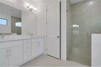 426 NW 3rd Ter, Cape Coral, FL 33993 - Photo 9