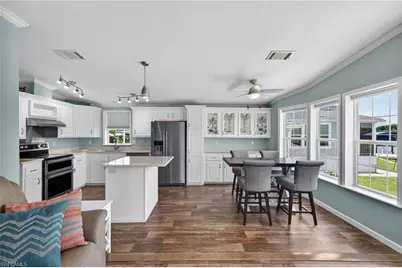39 Channel Ln, Fort Myers, FL 33905 - Photo 9