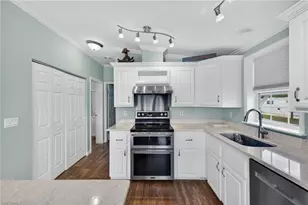 39 Channel Ln, Fort Myers, FL 33905 - Photo 13