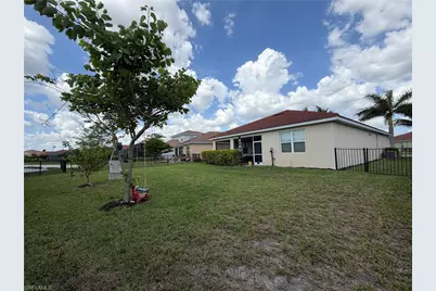 3202 Birchin Ln, Fort Myers, FL 33916 - Photo 21
