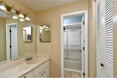 10572 Quincy Ct, Lehigh Acres, FL 33936 - Photo 11