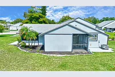 10572 Quincy Ct, Lehigh Acres, FL 33936 - Photo 27