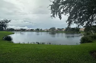 8837 E Bay Cir, Fort Myers, FL 33908 - Photo 17