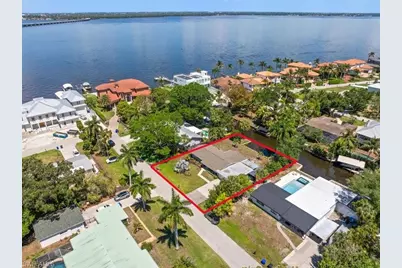 1229 Carlene Ave S, Fort Myers, FL 33901 - Photo 1