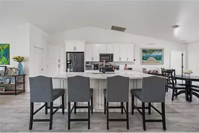 2017 SE 17th Pl, Cape Coral, FL 33990 - Photo 15
