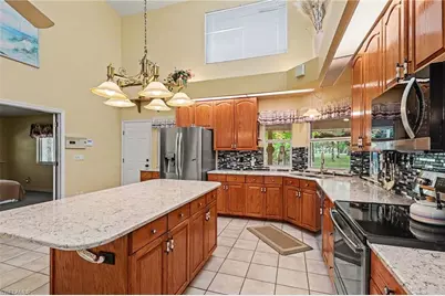 3079 Frontier Cir, Labelle, FL 33935 - Photo 17
