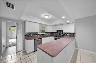1407 SE 24th Ave, Cape Coral, FL 33990 - Photo 5