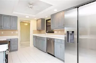 319 Reynolds Ct, Naples, FL 34112 - Photo 3
