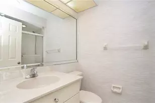 319 Reynolds Ct, Naples, FL 34112 - Photo 13