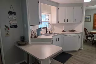 575 Winning Way, North Fort Myers, FL 33917 - Photo 7