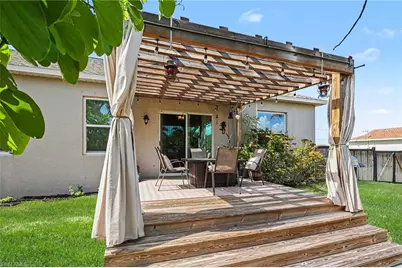 1810 NW 13th St, Cape Coral, FL 33993 - Photo 5