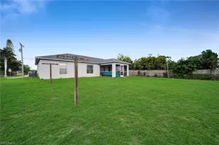 1502 SE 2nd Pl, Cape Coral, FL 33990 - Photo 5
