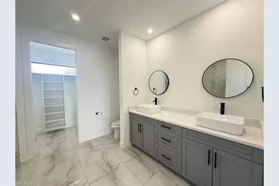 2801 SW 3rd St, Cape Coral, FL 33991 - Photo 9