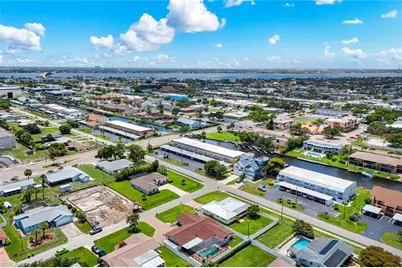 4548 SE 11th Pl, Cape Coral, FL 33904 - Photo 47