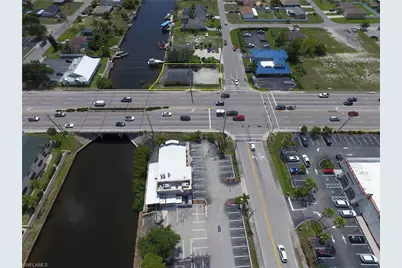 1218 Del Prado Blvd S, Cape Coral, FL 33990 - Photo 7