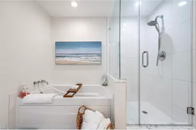 3000 Oasis Grand Blvd #1705, Fort Myers, FL 33916 - Photo 11