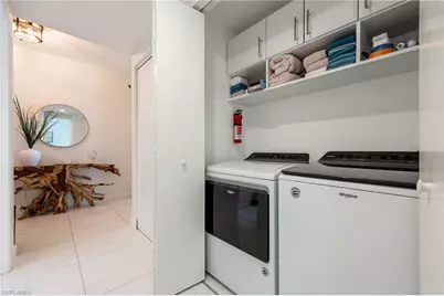 3000 Oasis Grand Blvd #1705, Fort Myers, FL 33916 - Photo 15