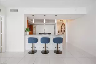3000 Oasis Grand Blvd, Fort Myers, FL 33916 - Photo 5