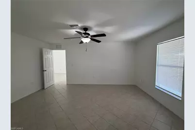 1424 NE 13th Pl, Cape Coral, FL 33909 - Photo 17