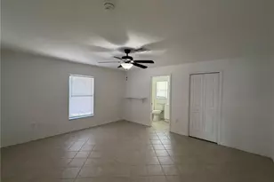 1424 NE 13th Pl, Cape Coral, FL 33909 - Photo 13