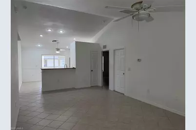 1424 NE 13th Pl, Cape Coral, FL 33909 - Photo 5