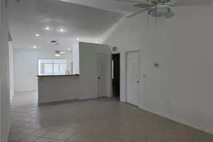 1424 NE 13th Pl, Cape Coral, FL 33909 - Photo 5
