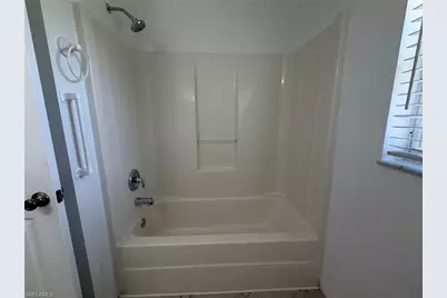 1424 NE 13th Pl, Cape Coral, FL 33909 - Photo 23