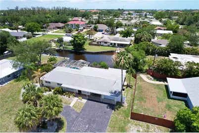 1012 Wyomi Dr, Fort Myers, FL 33919 - Photo 3